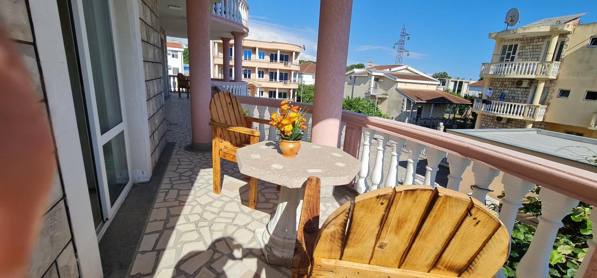 Kurt Apartaments Ulcinj Quarto foto
