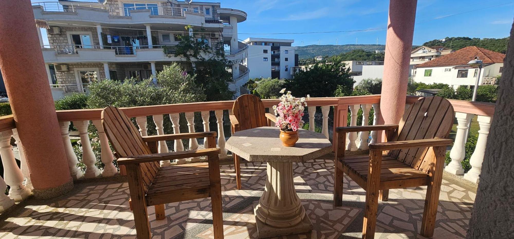 Kurt Apartaments Ulcinj Quarto foto